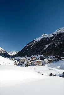 Weißkugel 3*
