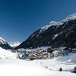 Weisskugel 3*